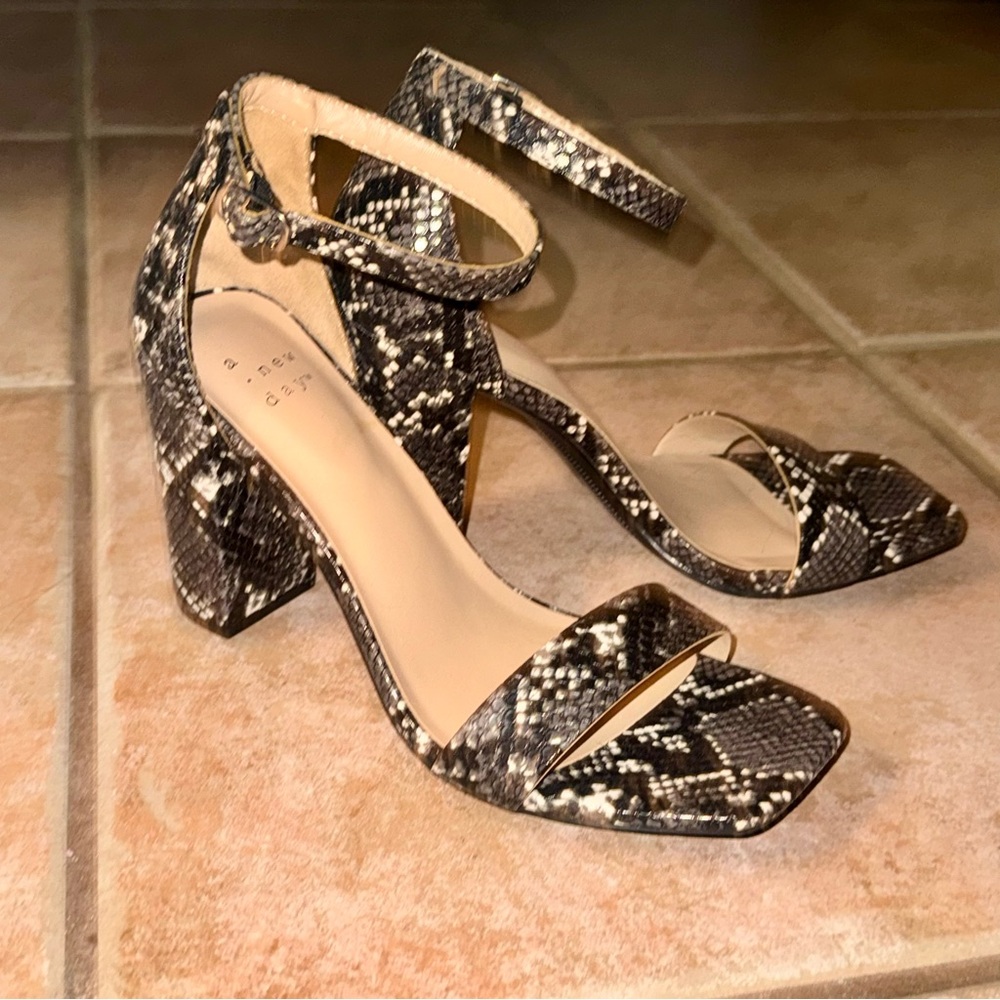 Snakeskin Patterned Women's Heels